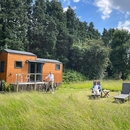 Joly Tiny House Hotel โอเวอไรเซอ ภายนอก รูปภาพ