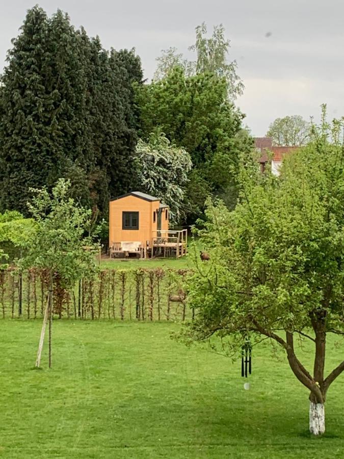Joly Tiny House Hotel โอเวอไรเซอ ภายนอก รูปภาพ