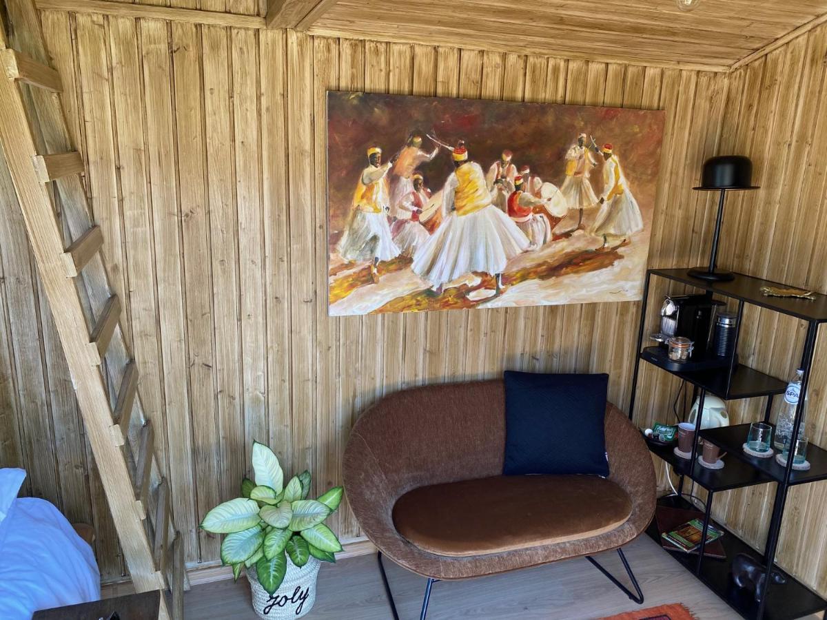 Joly Tiny House Hotel โอเวอไรเซอ ภายนอก รูปภาพ
